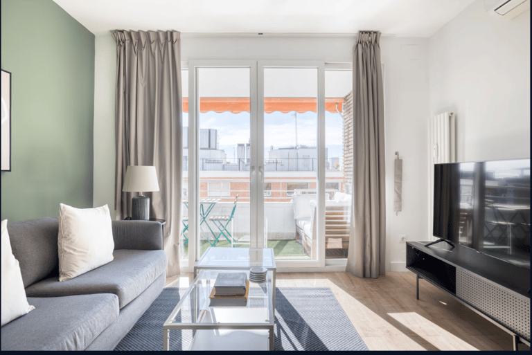 Nueva Aparments Madrid - image 1