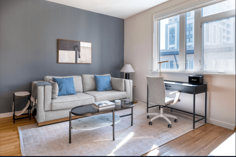 Lantana Uptown 2 Bedroom Apt - image 1