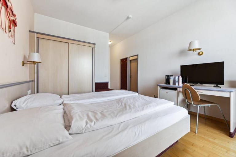 Hotel Riviera Wädenswil - image 1