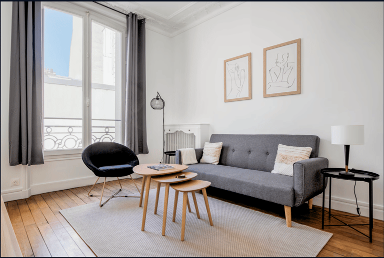 Motte-Picquet Apartment - image 1