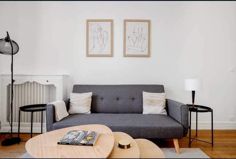 Motte-Picquet Apartment detail view 1