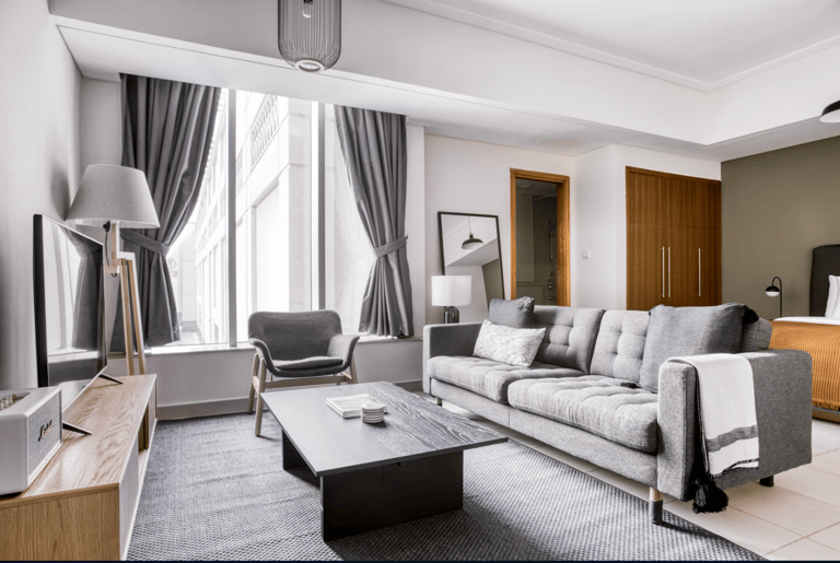 Marina Promenade Apartment - image 1