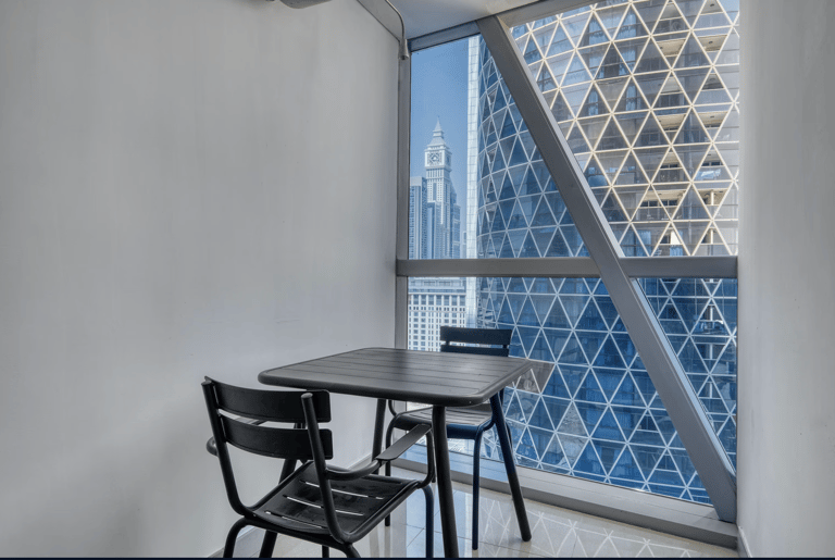Park Towers detail view 4