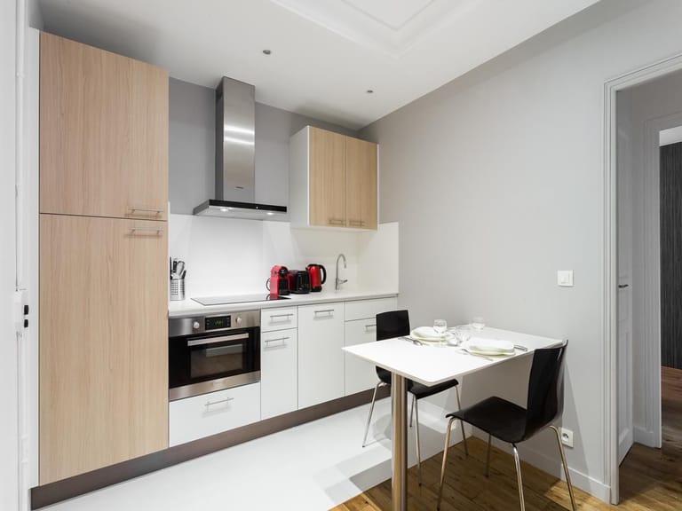 Rue Pergolèse detail view 1
