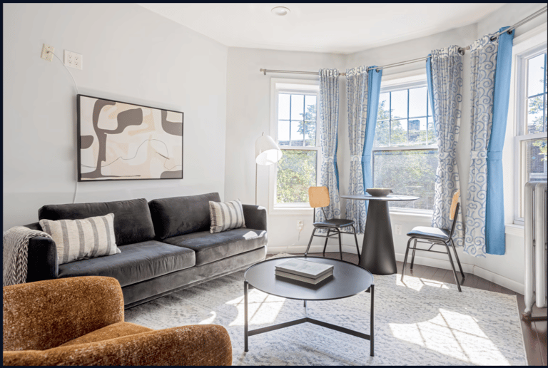 35 Queensberry St - image 1