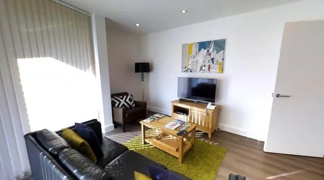 Ceres Apartments - image 1