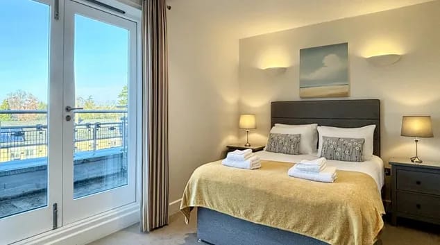 The Hamiltons Apartments - image 1
