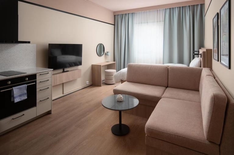 Sky Apart-Hotel - image 1