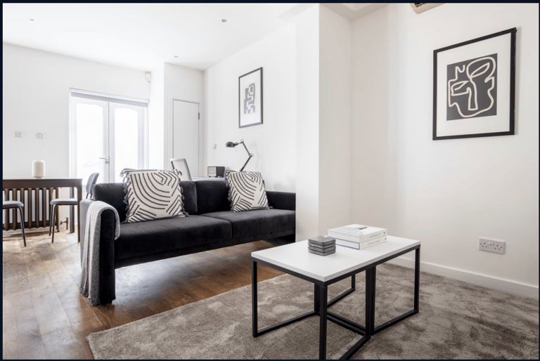 Camden Road Apartment - image 1