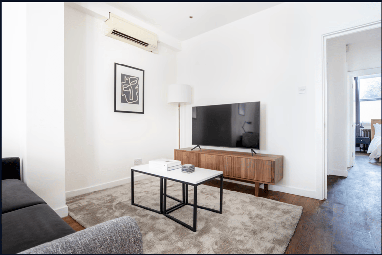 Camden Road Apartment detail view 1