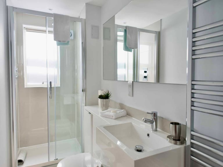 Jubilee Apartments detail view 4