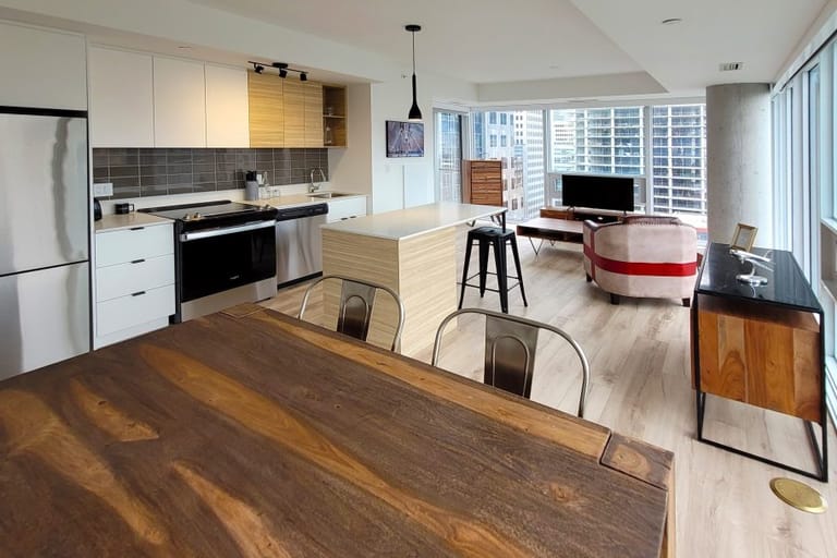 Le Livmore Apartments - image 1