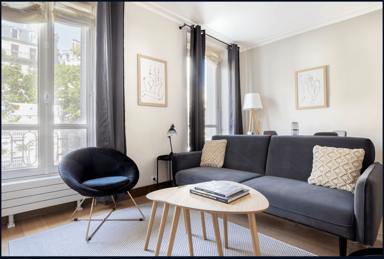 Carnot Apartment - image 1