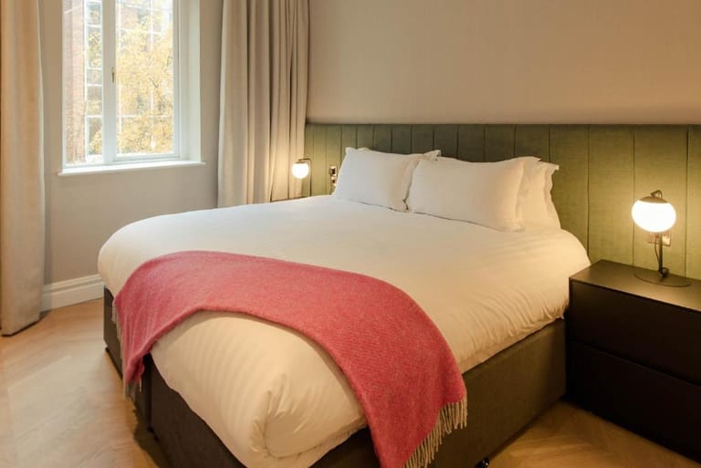 Premier Apartments Leeson Street detail view 4