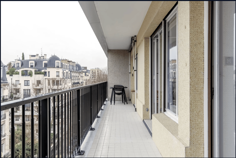 Rue Mirabeau Apartment detail view 4