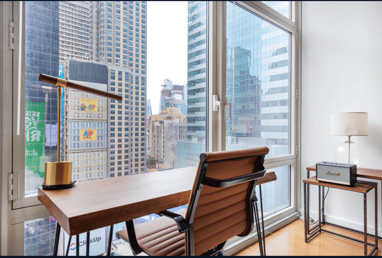 1600 Broadway Midtown Apt detail view 3