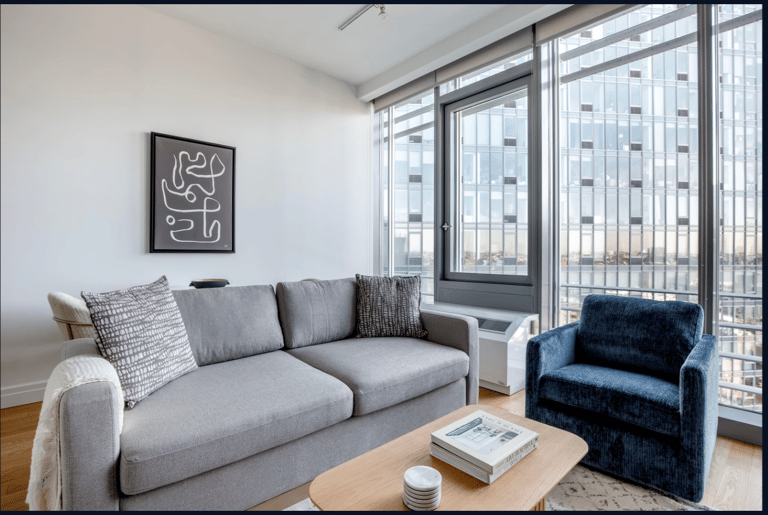 Mercedes House W54th - image 1