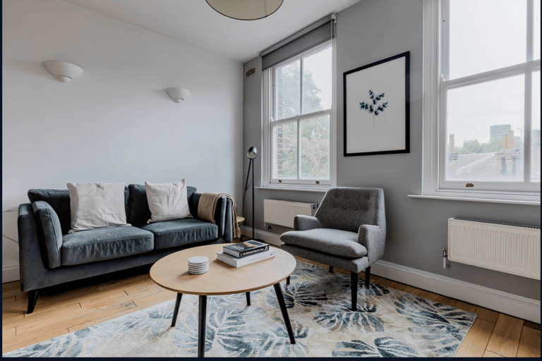 Clerkenwell Road Apartment - image 1
