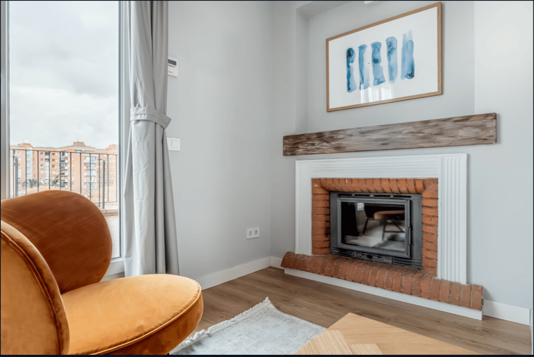 Av. de los Toreros Apartment detail view 3