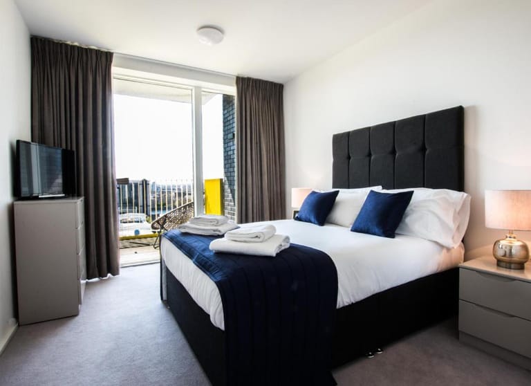 Millharbour Serviced Apartments detail view 2