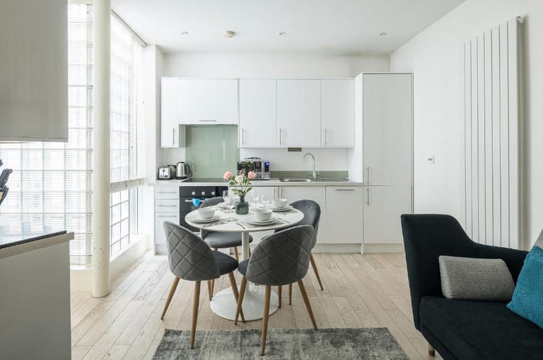 Fitzrovia Serviced Apartments - image 1