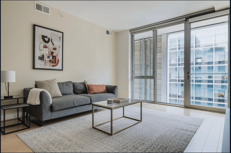 City Center Apartment - image 1