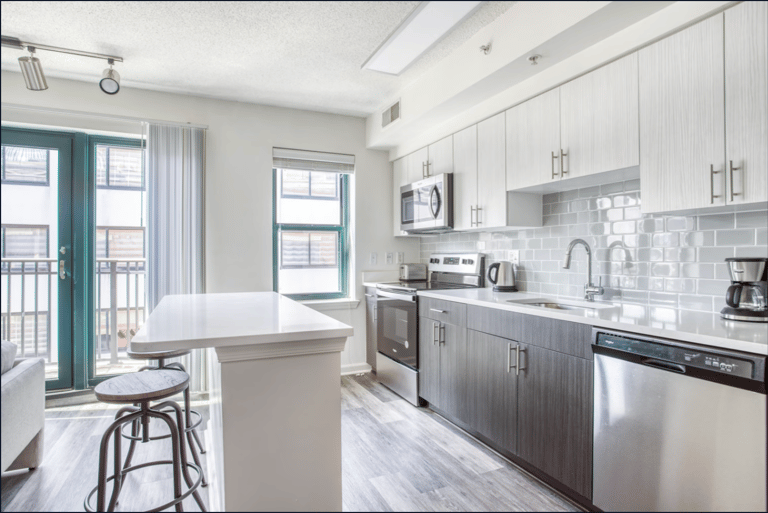 Thomas Circle Apt detail view 4