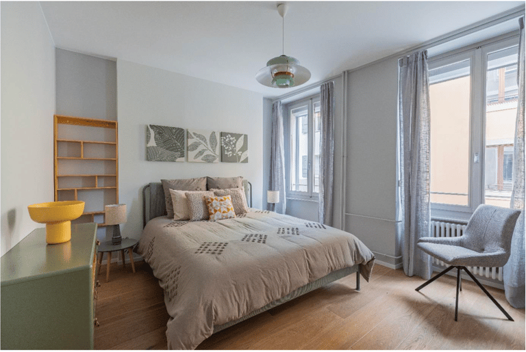 2 Bedroom EAUX-VIVES Geneva detail view 2