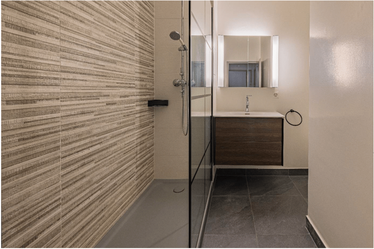 2 Bedroom EAUX-VIVES Geneva detail view 4