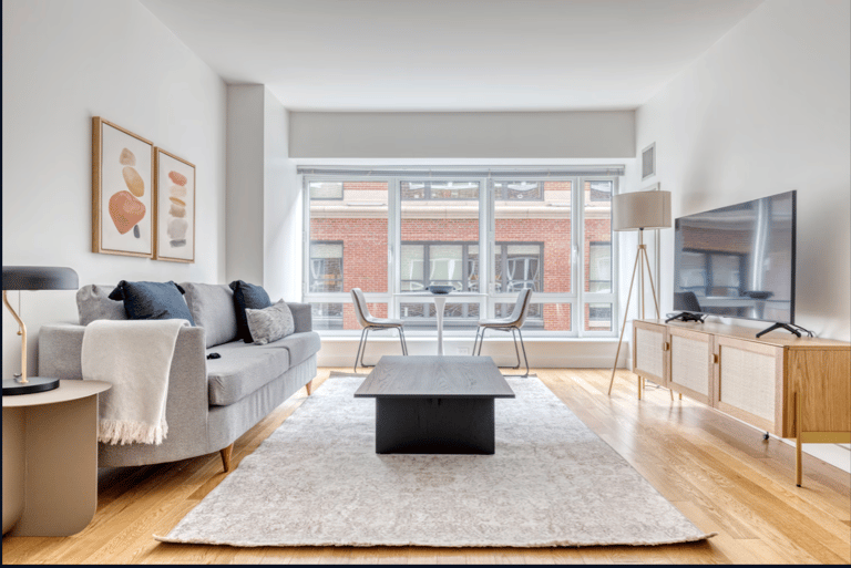 Back Bay Apartment - image 1