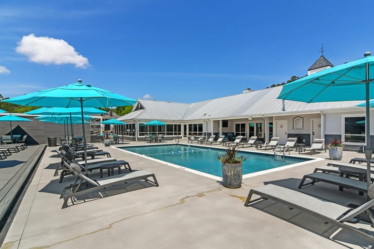 Woodland Apartments - image 1