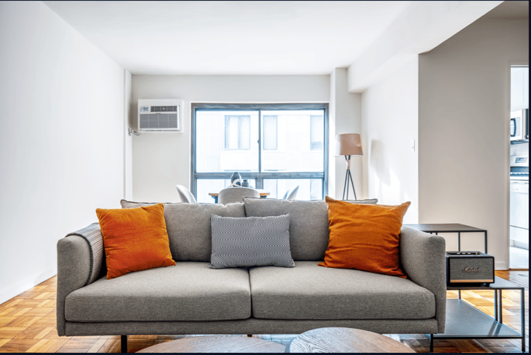 300 E 51st Apartment - image 1
