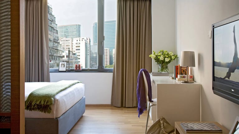 Tsim Sha Tsui Apartments detail view 1