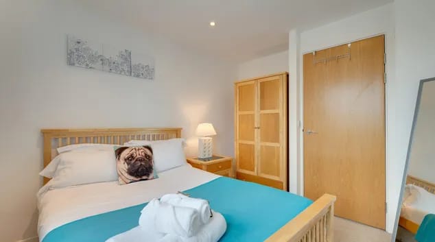 All Saints Apartments - image 1
