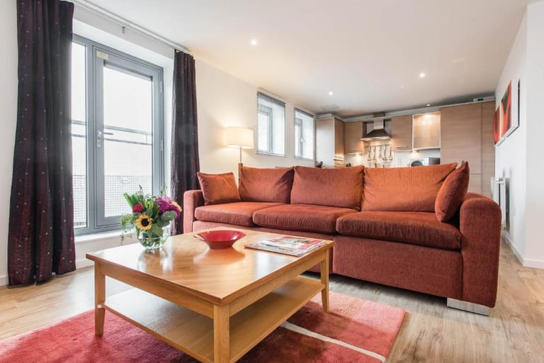 Premier Suites Newcastle - image 1