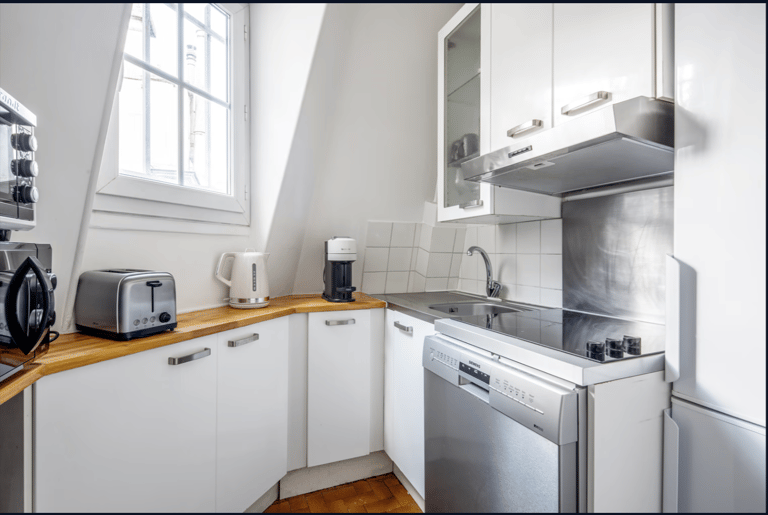De Suffren Apartment detail view 4