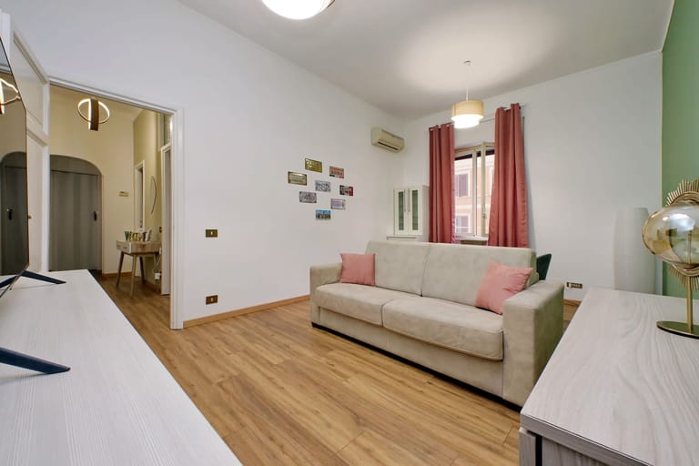 Fidenza Apartment - image 1