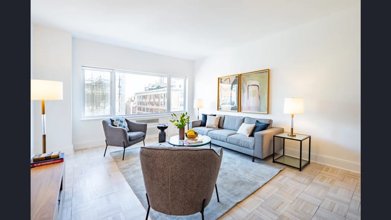 920 Park - image 1