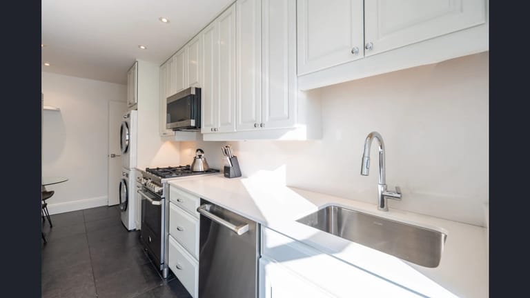 920 Park detail view 4