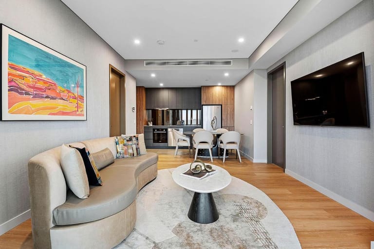 Forbes Living Apartments - image 1