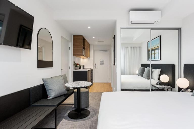 Perth Apartments - image 1