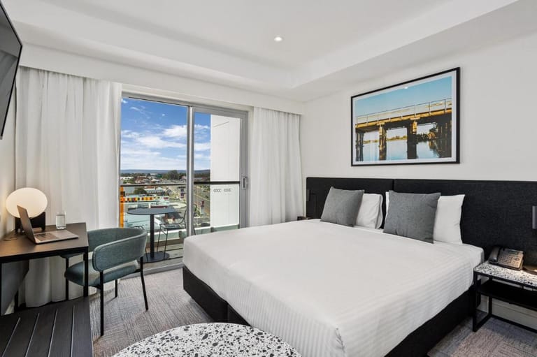 Perth Apartments detail view 4