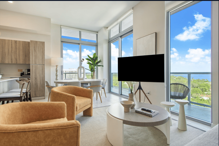 Biscayne Boulevard Apartment - photo 1