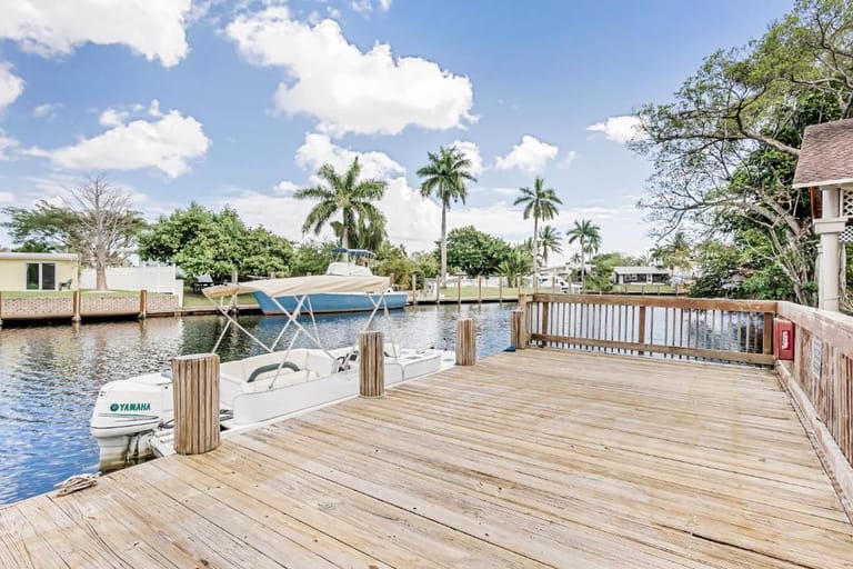 River Cove Fort Lauderdale detail view 1