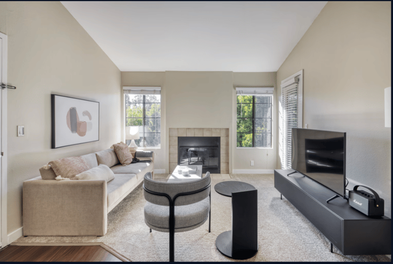 La Jolla Colony - image 1