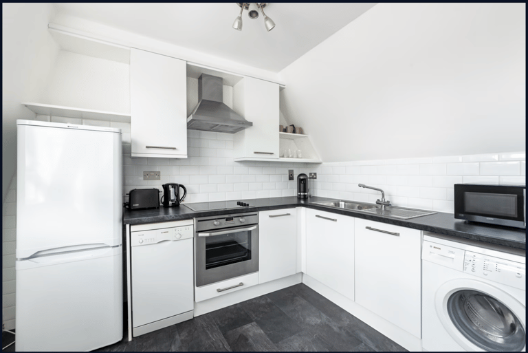 Rutland Gate Apartment detail view 3