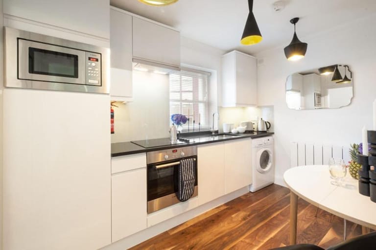 Chiltern Street Apartments by Viridian detail view 2