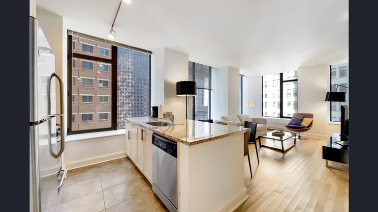Hanover Square Apartments detail view 1