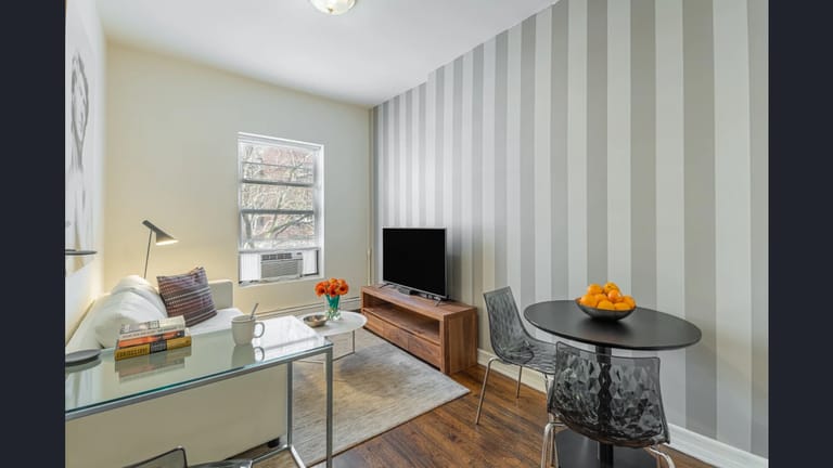 244 East 74th Street - photo 1