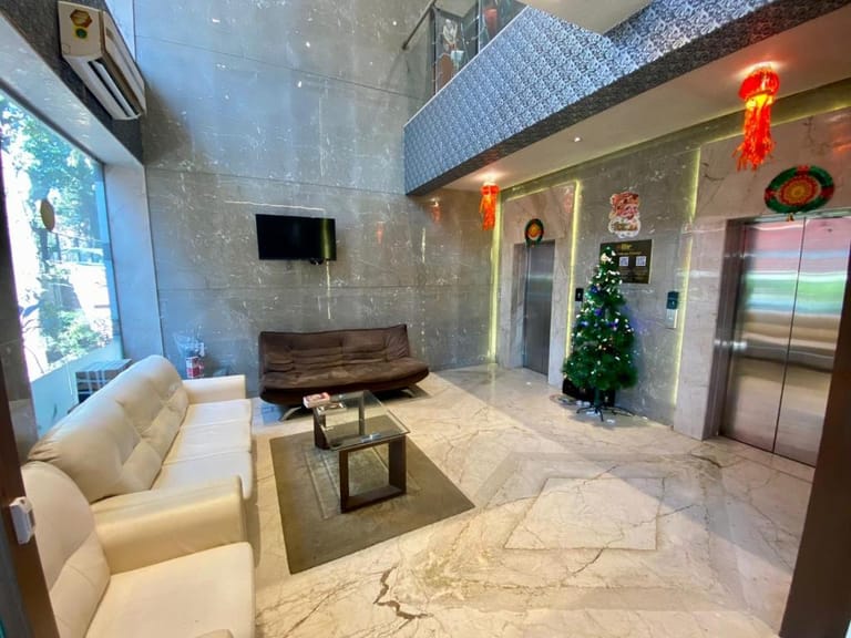 Mumbai House Luxury Apartments detail view 1